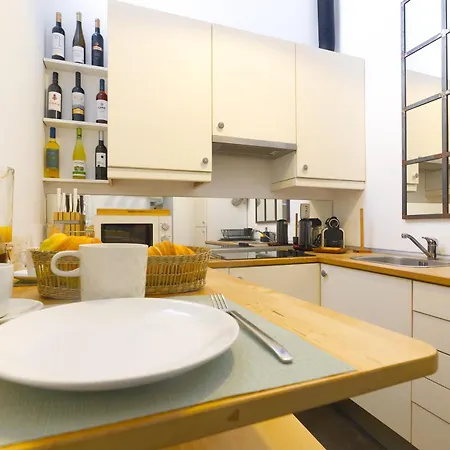 New! Lovely Duplex In The Heart Of Alfama شقة *
