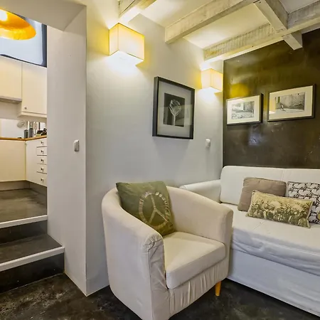 شقة New! Lovely Duplex In The Heart Of Alfama Lisboa