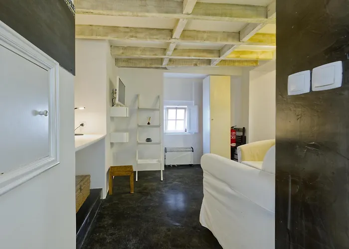 New! Lovely Duplex In The Heart Of Alfama * Lissabon